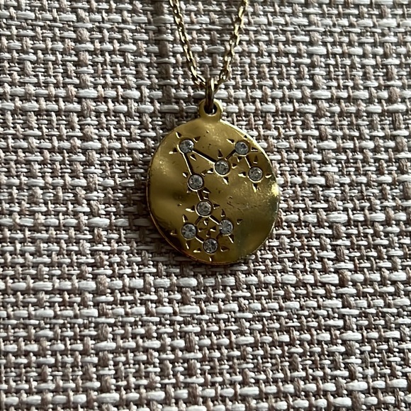 GUC BCBGMax Azria Gold Pisces Constellation Necklace - Picture 2 of 6